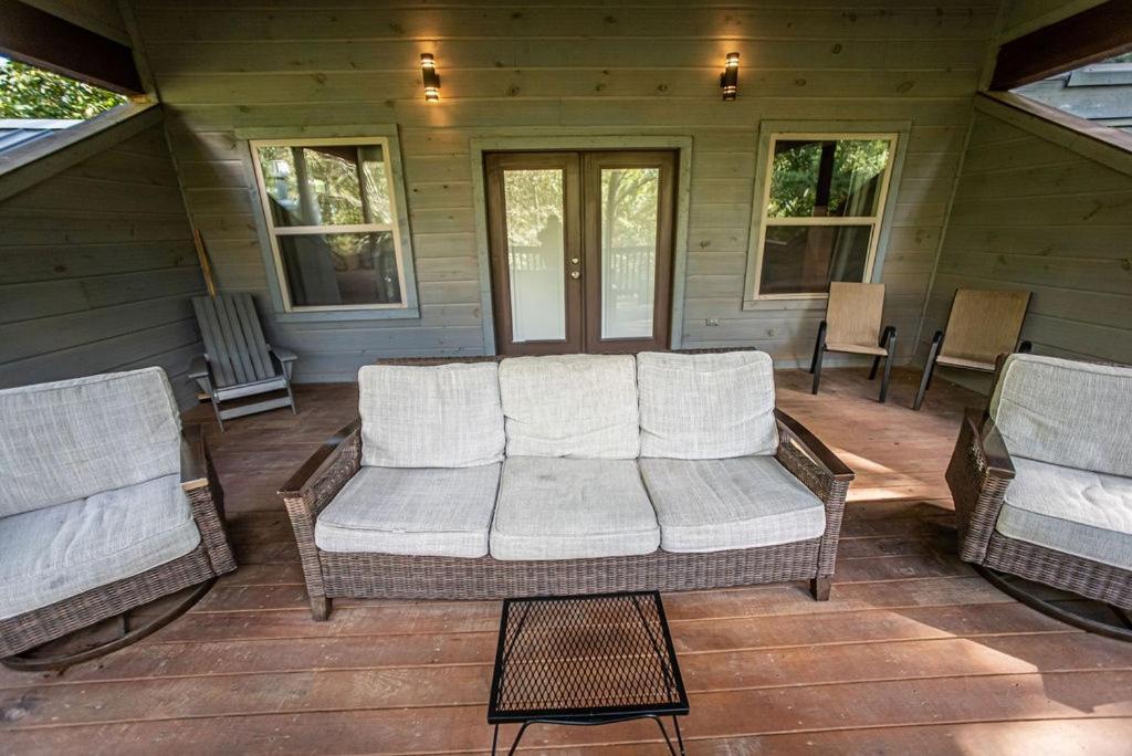 Merlot Mountain - Heated Spa Pool And Hot Tub! Cabin Broken Bow Exterior foto