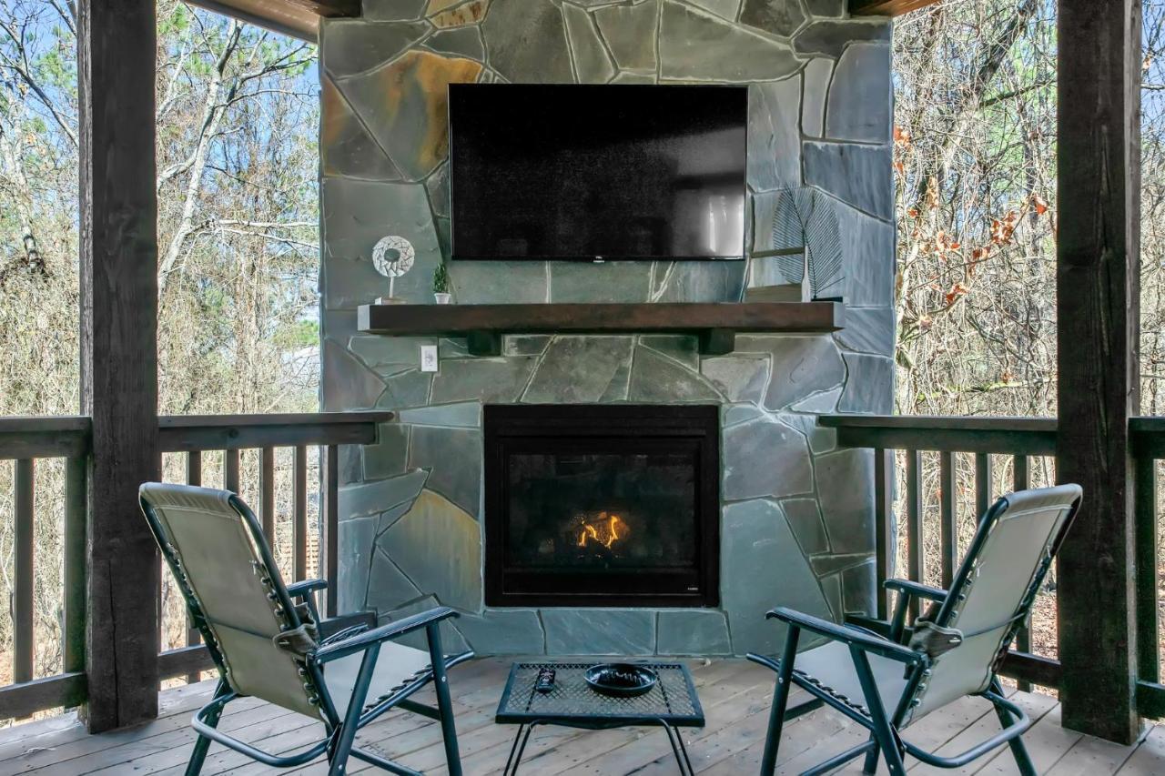 Merlot Mountain - Heated Spa Pool And Hot Tub! Cabin Broken Bow Exterior foto